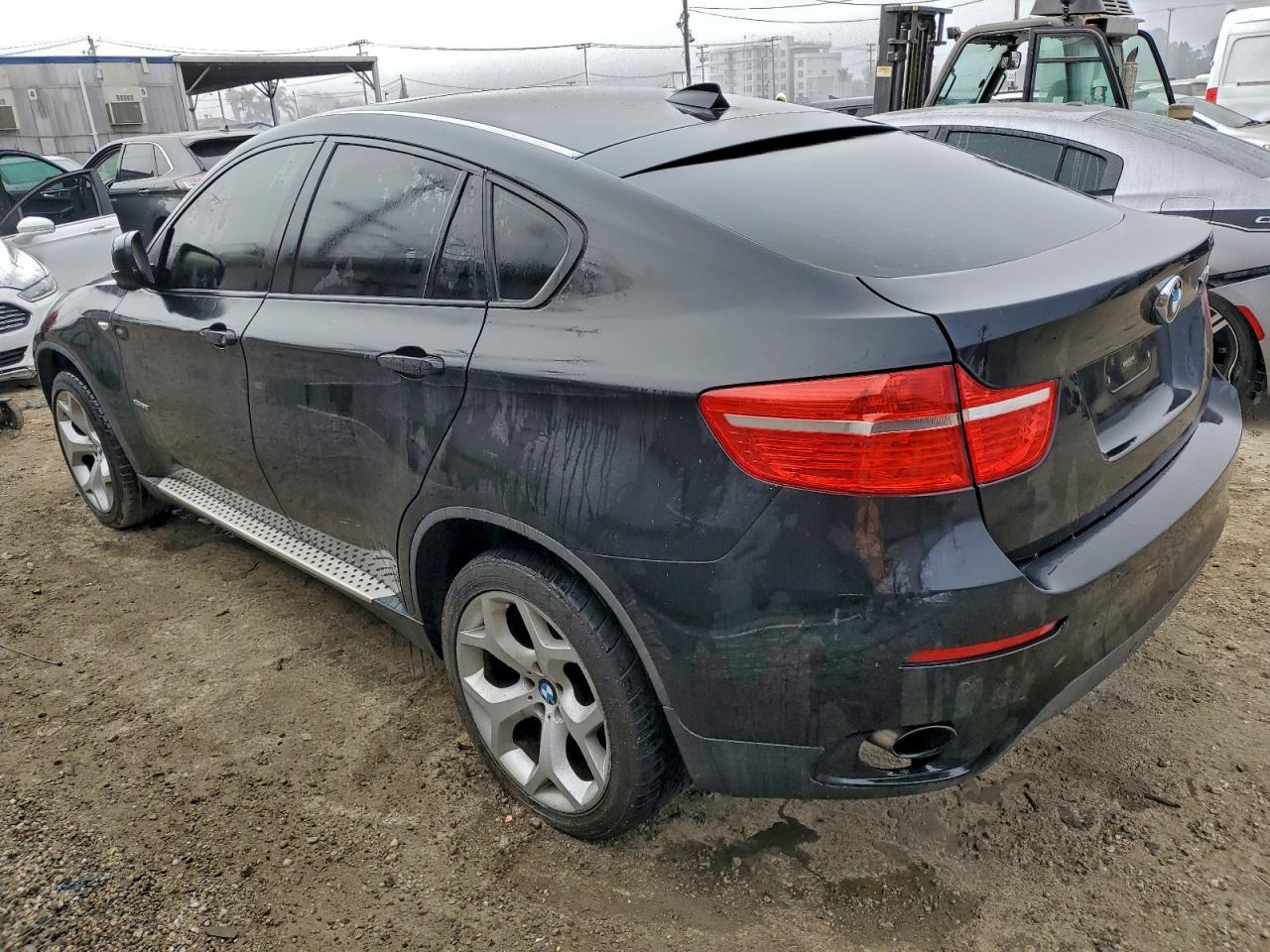 2012 BMW X6 XDRIVE35I photo 2