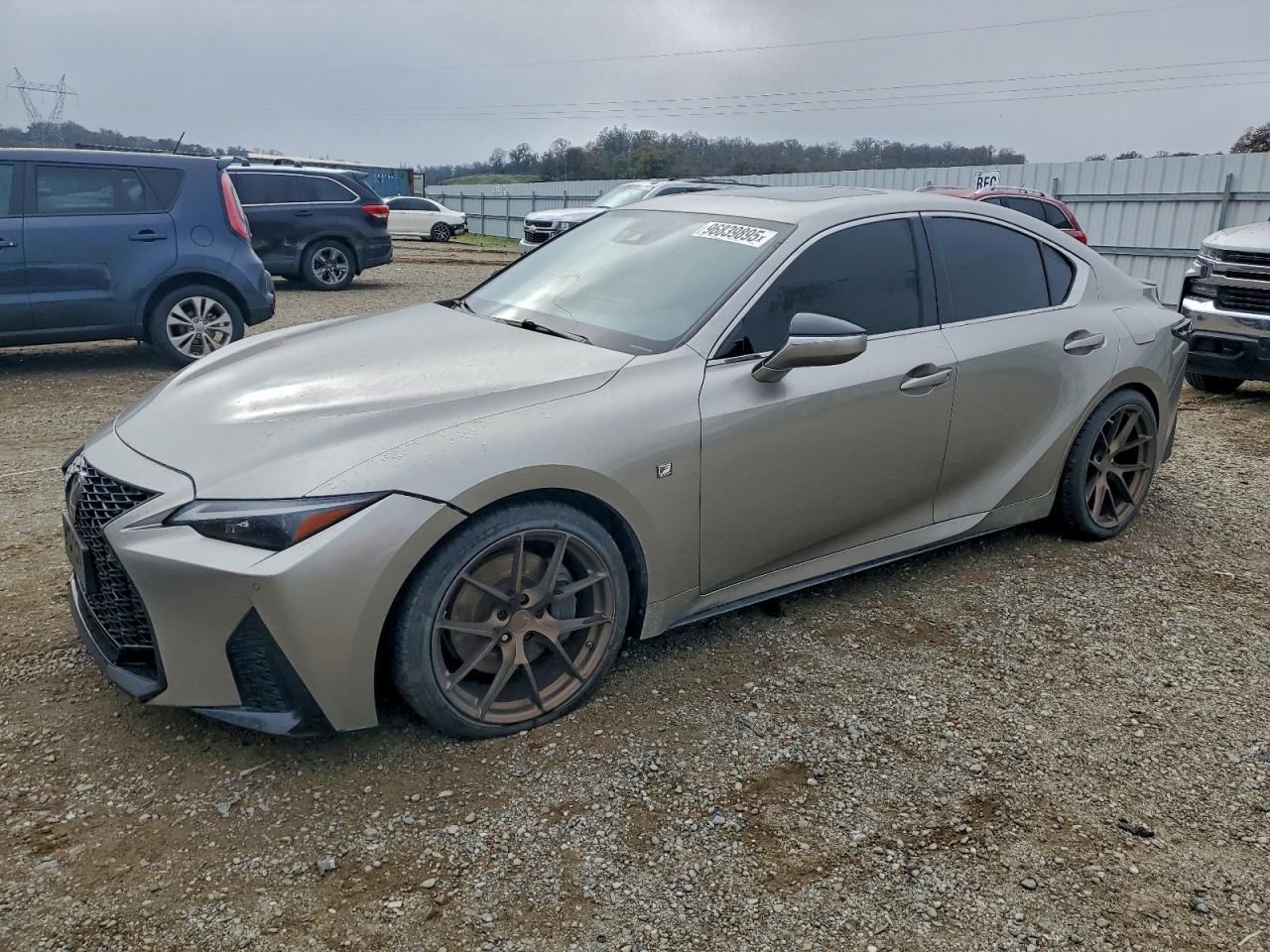 2021 LEXUS IS
