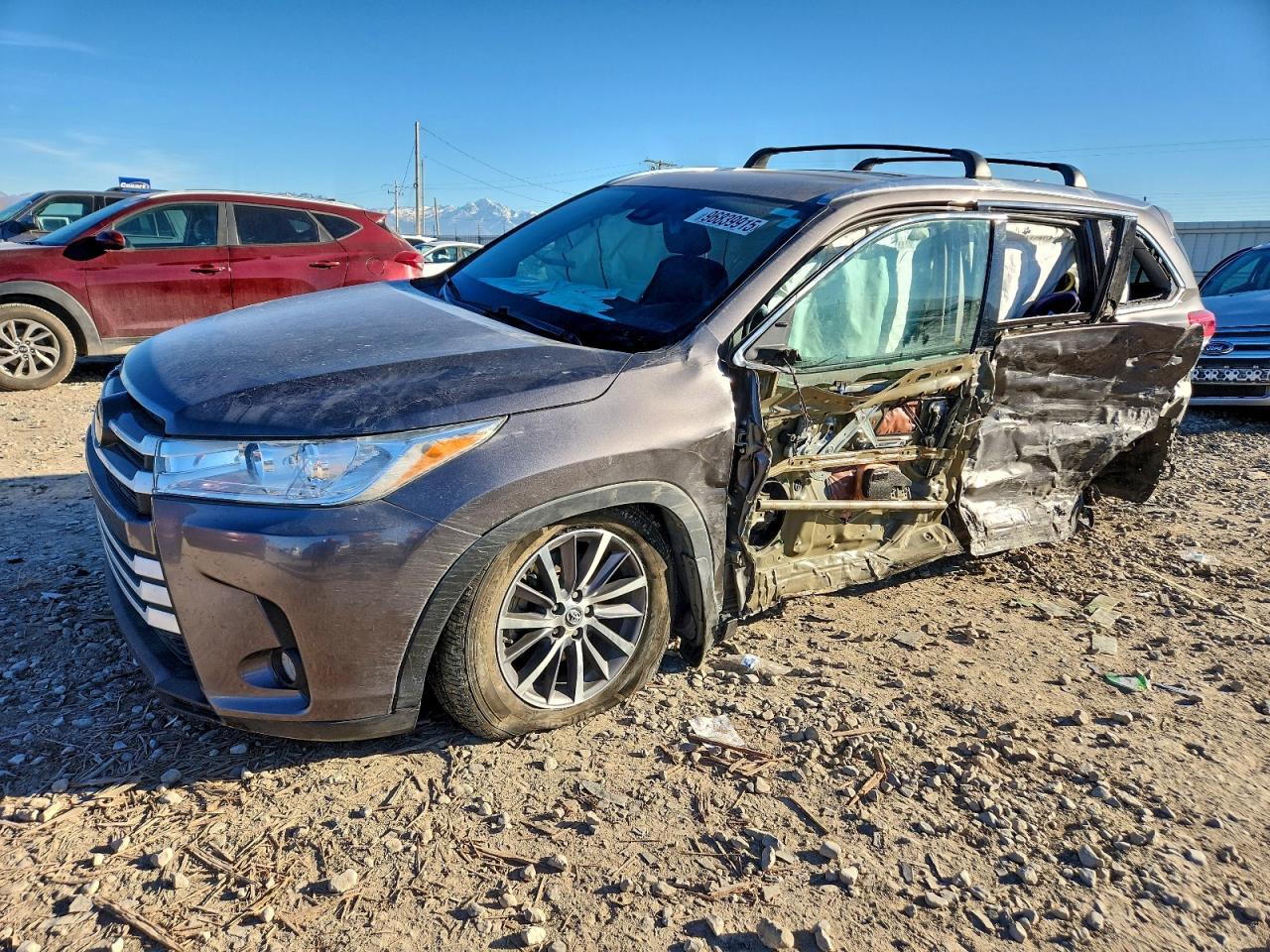 2019 TOYOTA HIGHLANDER