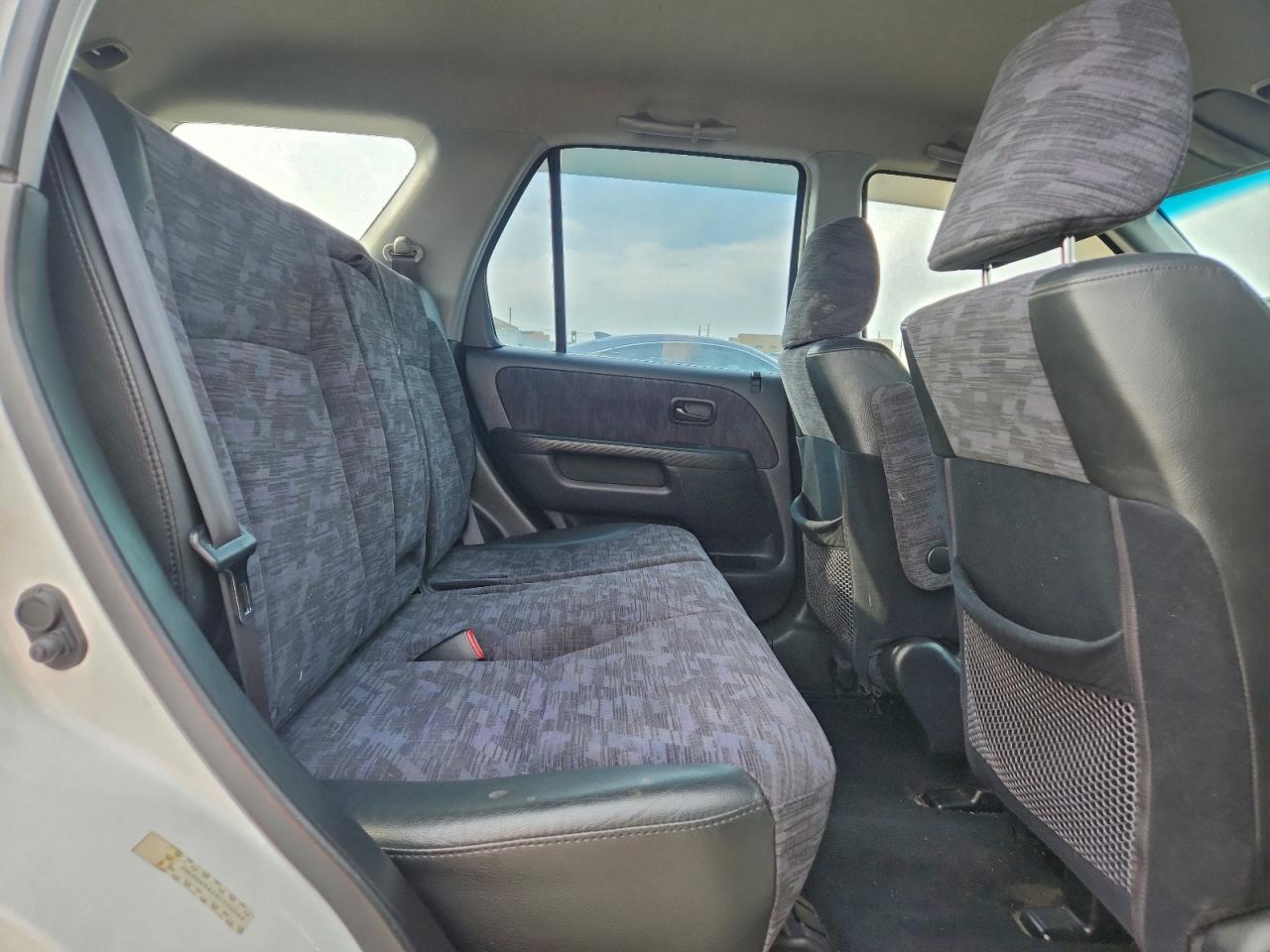 2004 HONDA CR-V LX photo 10