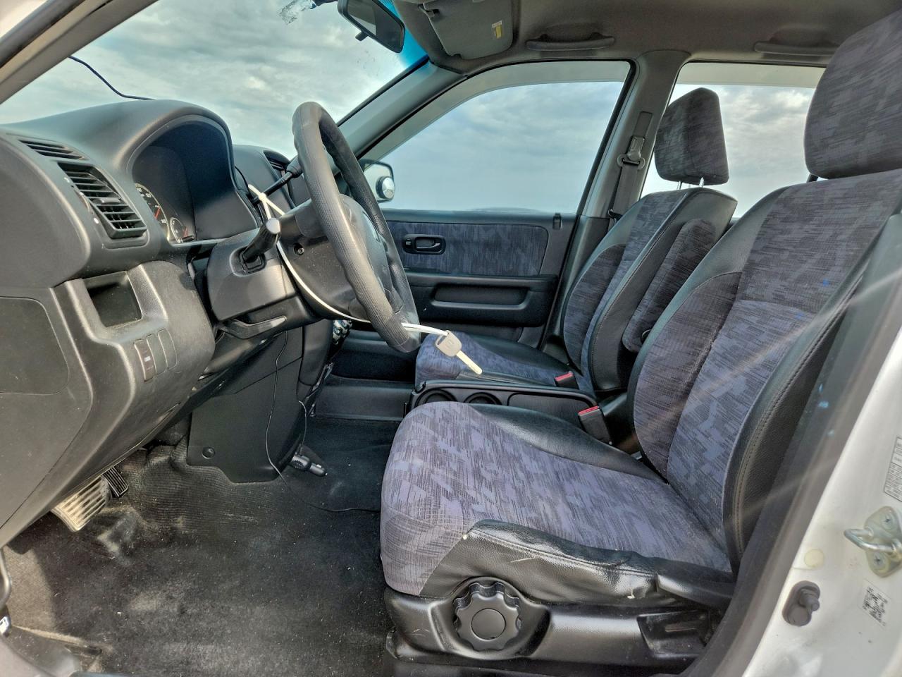 2004 HONDA CR-V LX photo 7