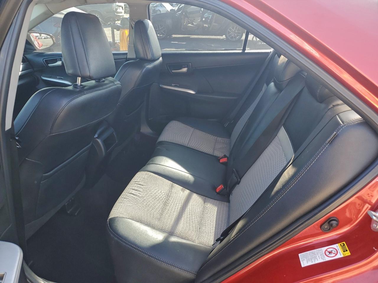 2013 TOYOTA CAMRY L photo 10