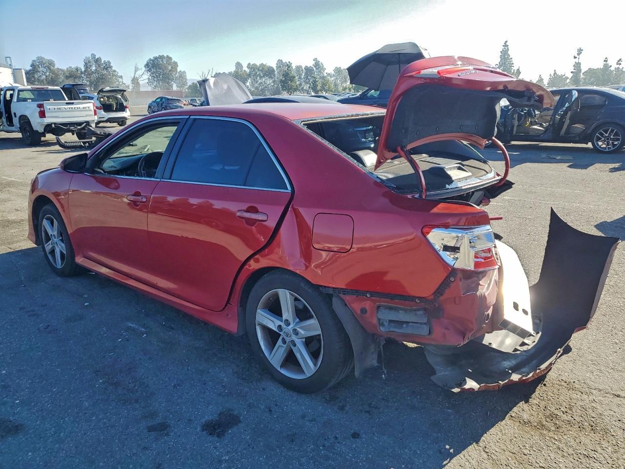 2013 TOYOTA CAMRY L photo 2