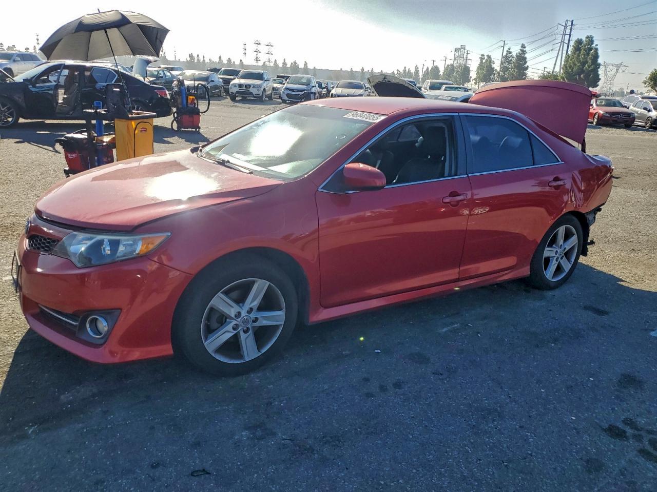 2013 TOYOTA CAMRY