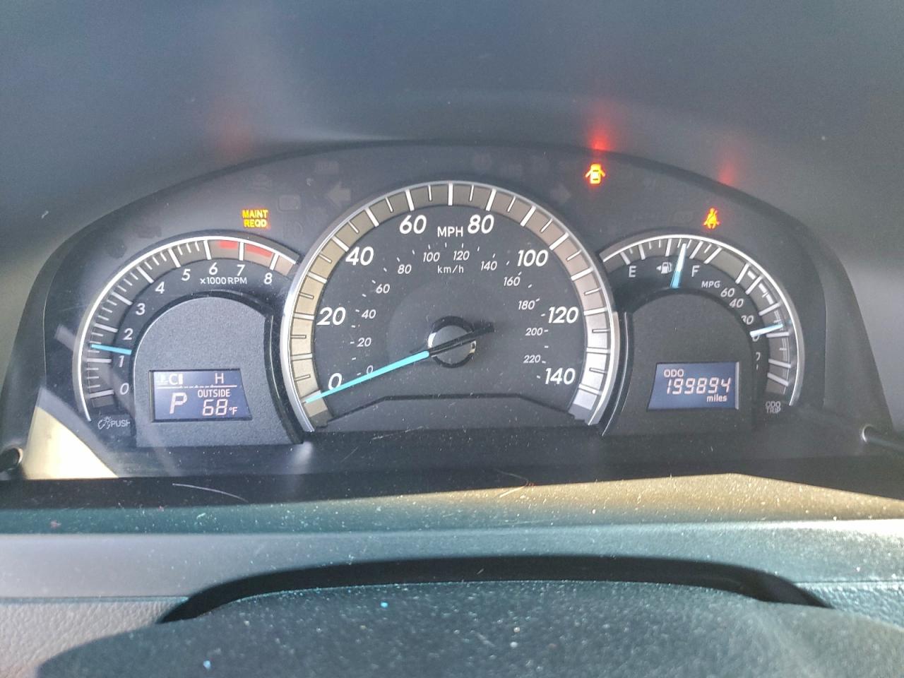 2013 TOYOTA CAMRY L photo 9