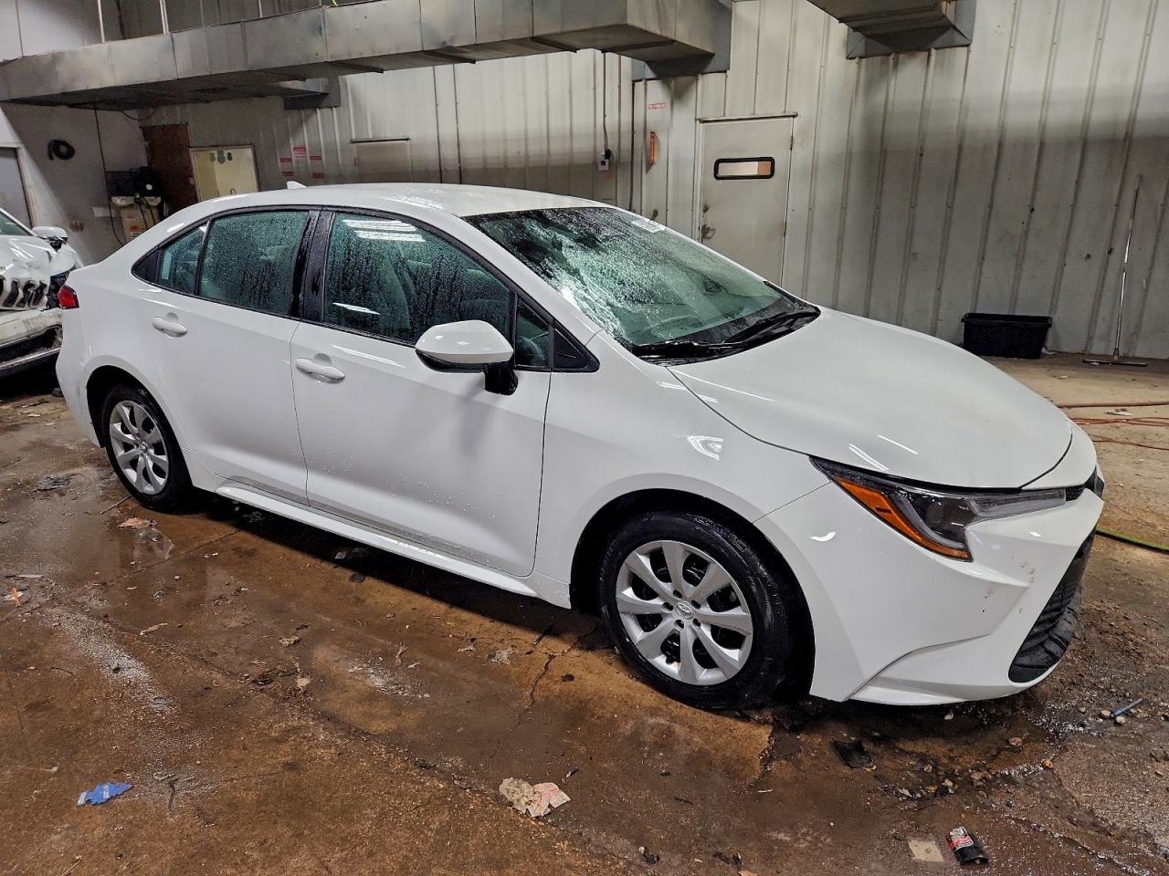 2023 TOYOTA COROLLA LE photo 4