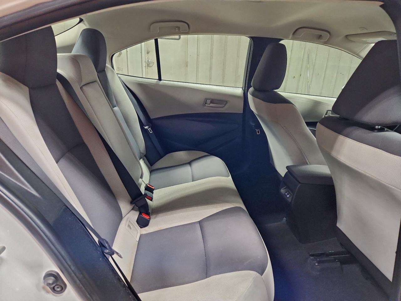 2023 TOYOTA COROLLA LE photo 10