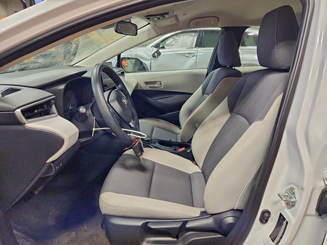 2023 TOYOTA COROLLA LE photo 7