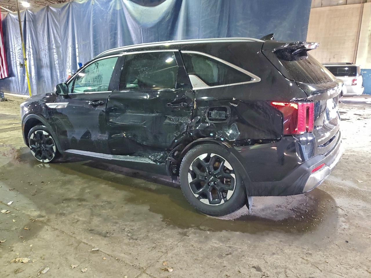 2024 KIA SORENTO S photo 2