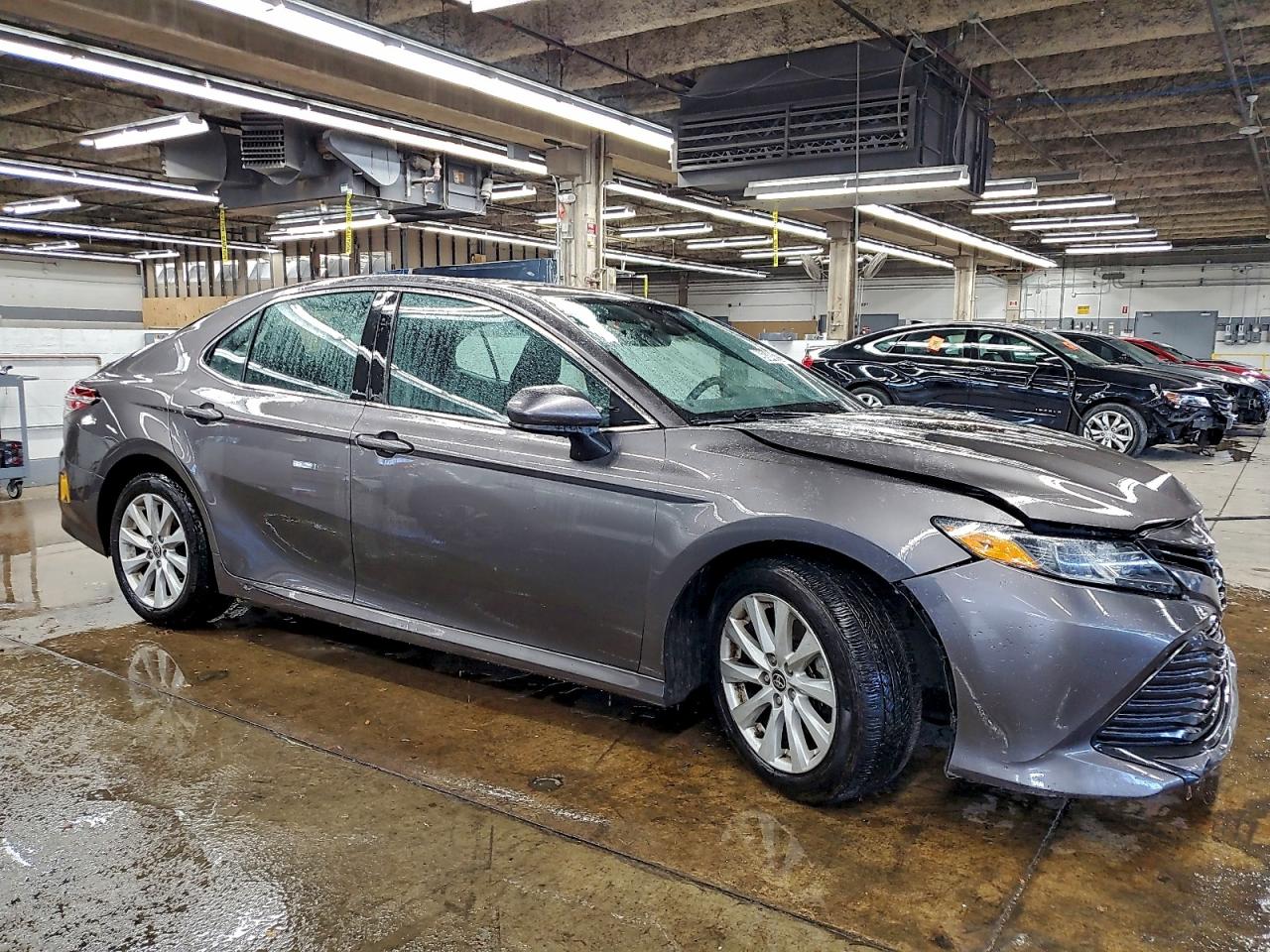 2020 TOYOTA CAMRY LE photo 4