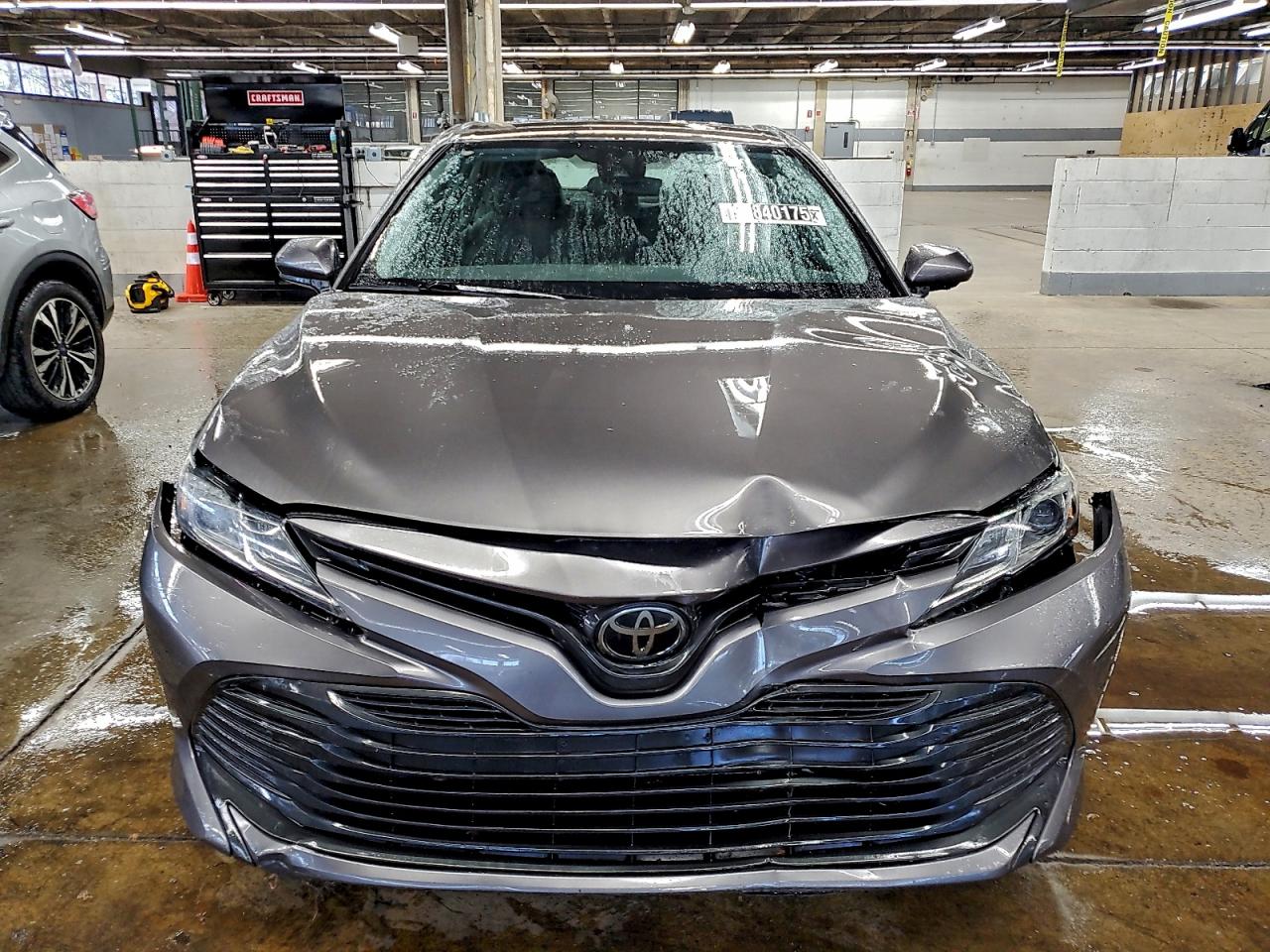 2020 TOYOTA CAMRY LE photo 5