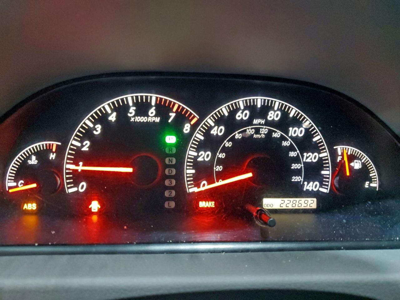 2006 TOYOTA CAMRY LE photo 9