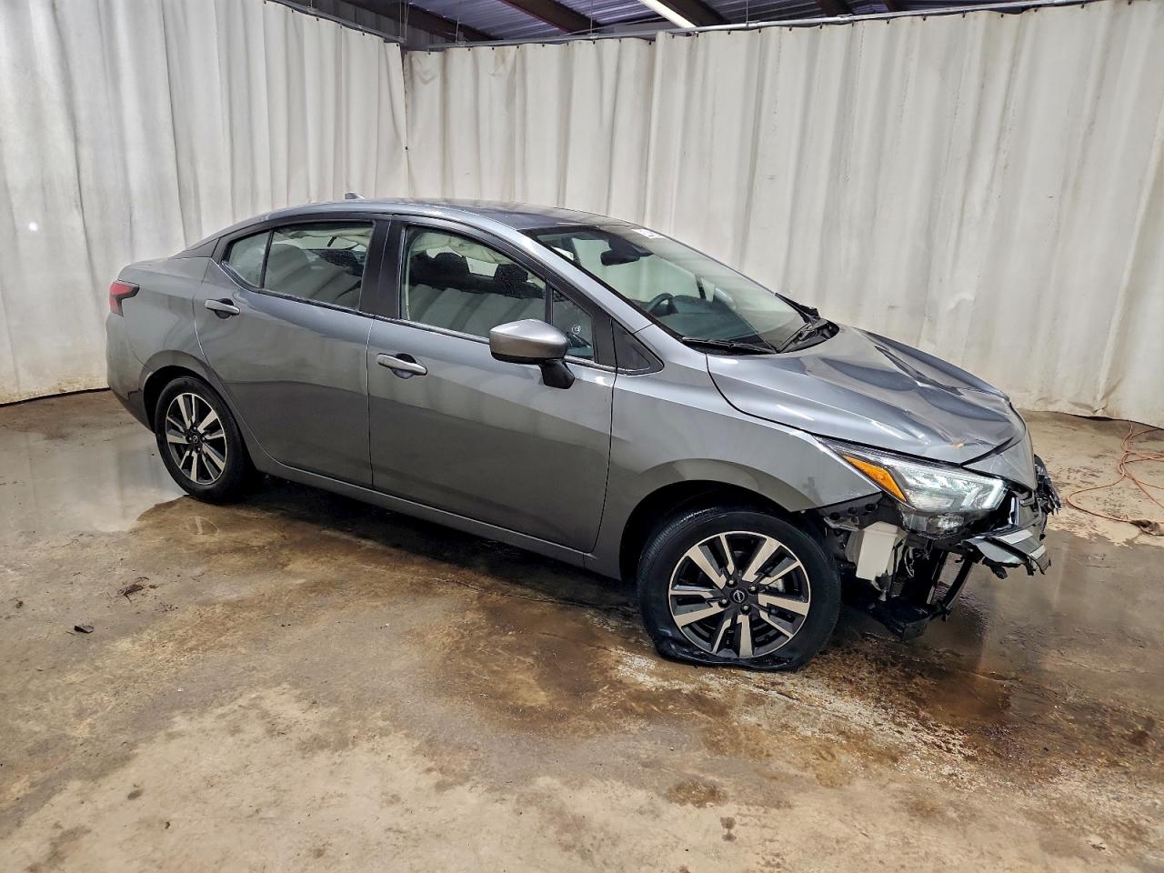 2025 NISSAN VERSA SV photo 4