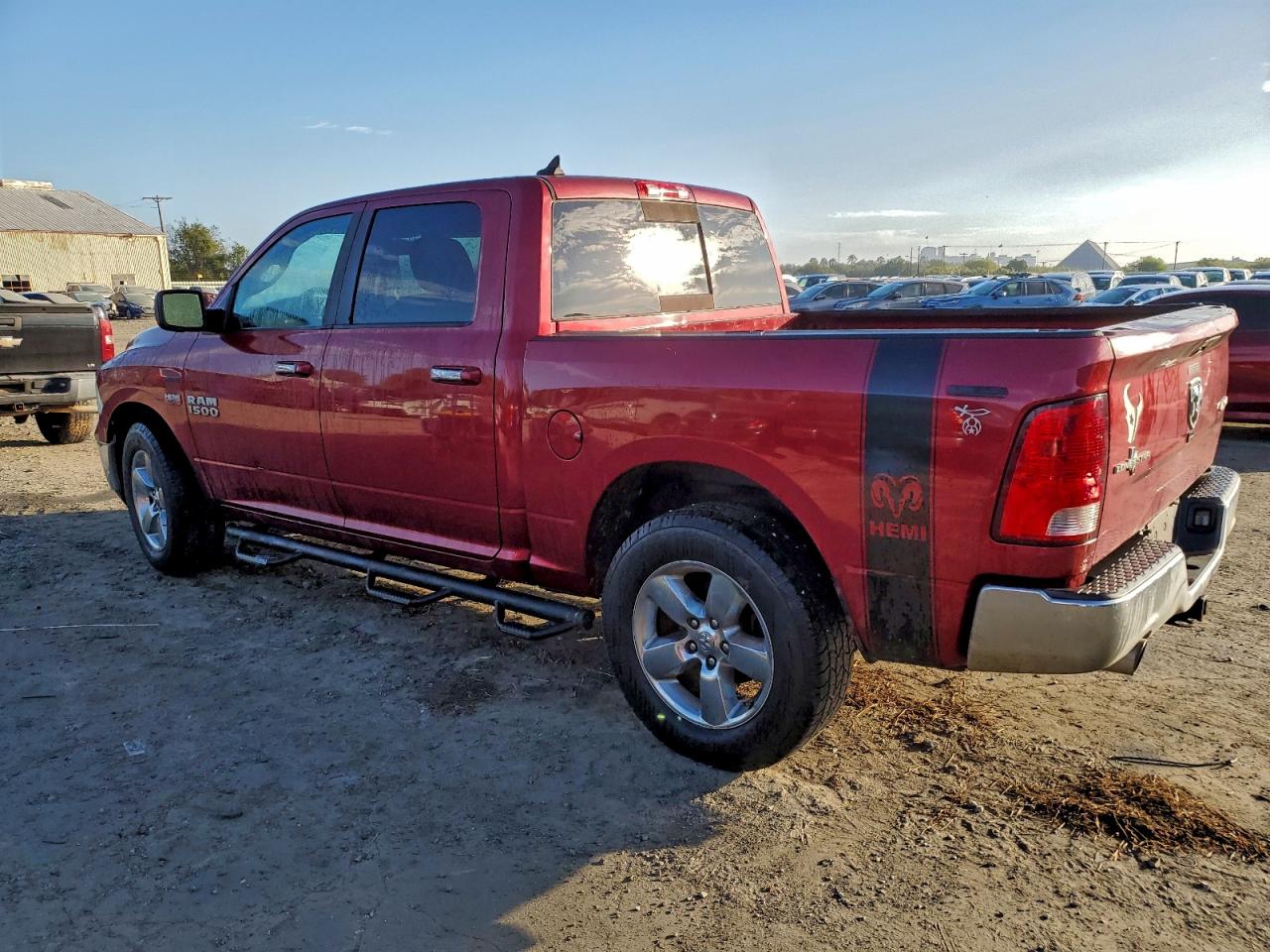 2014 RAM 1500 SLT photo 3