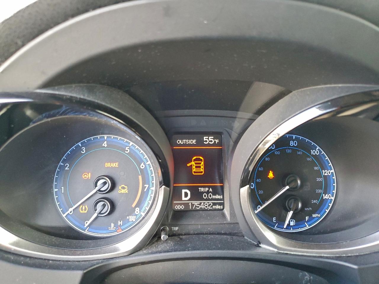2016 TOYOTA COROLLA L photo 9