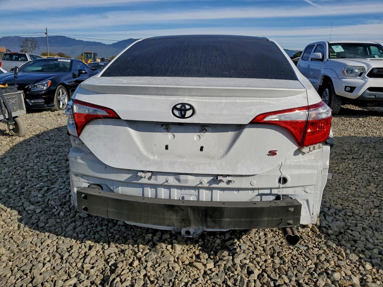 2016 TOYOTA COROLLA L photo 6