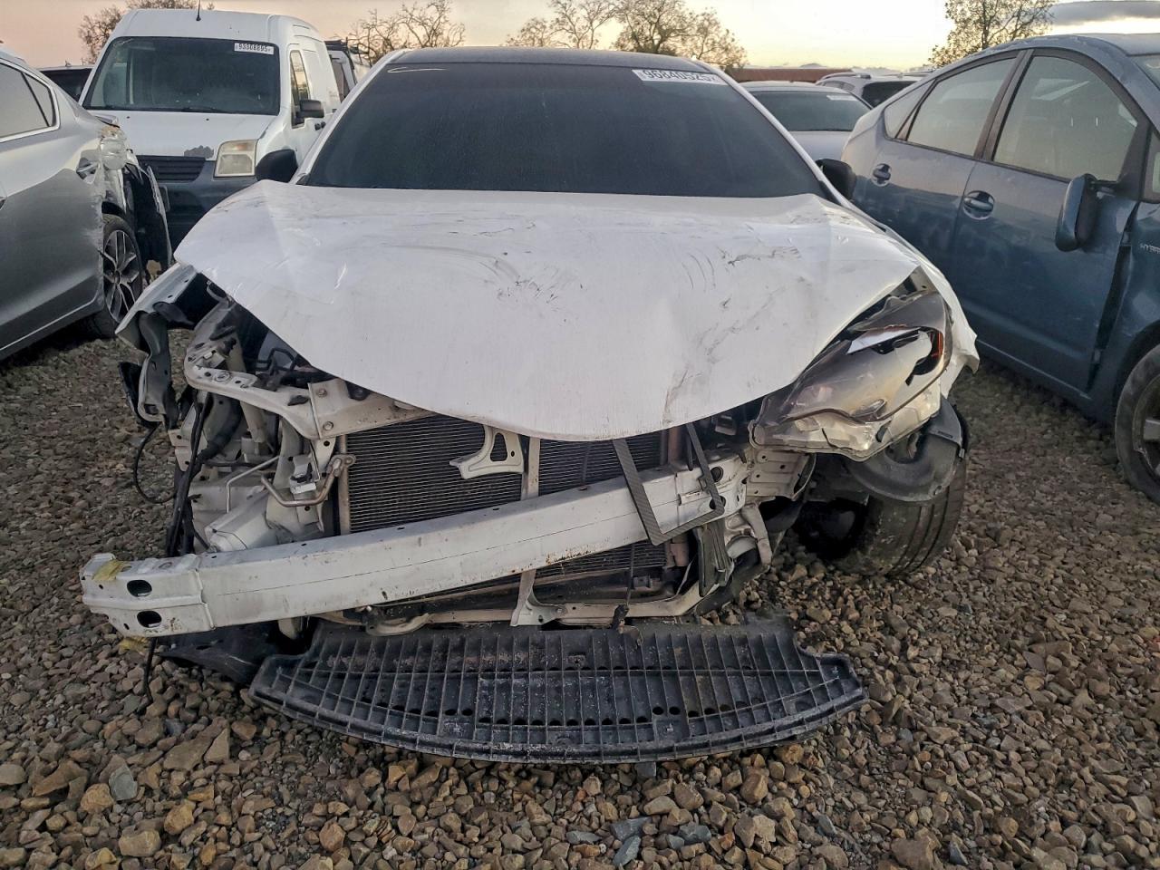 2016 TOYOTA COROLLA L photo 5