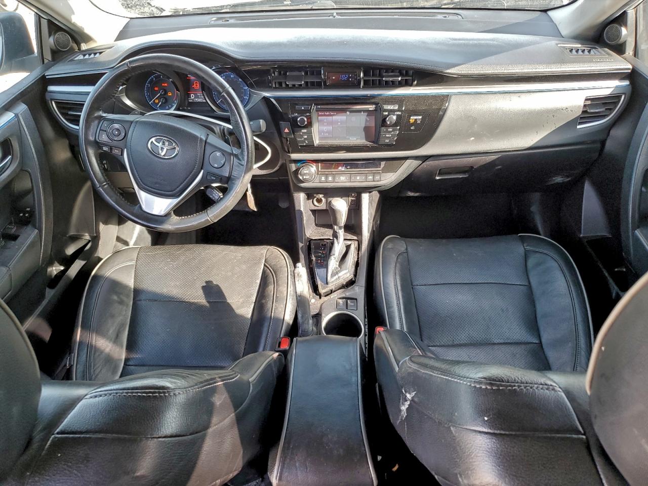 2016 TOYOTA COROLLA L photo 8