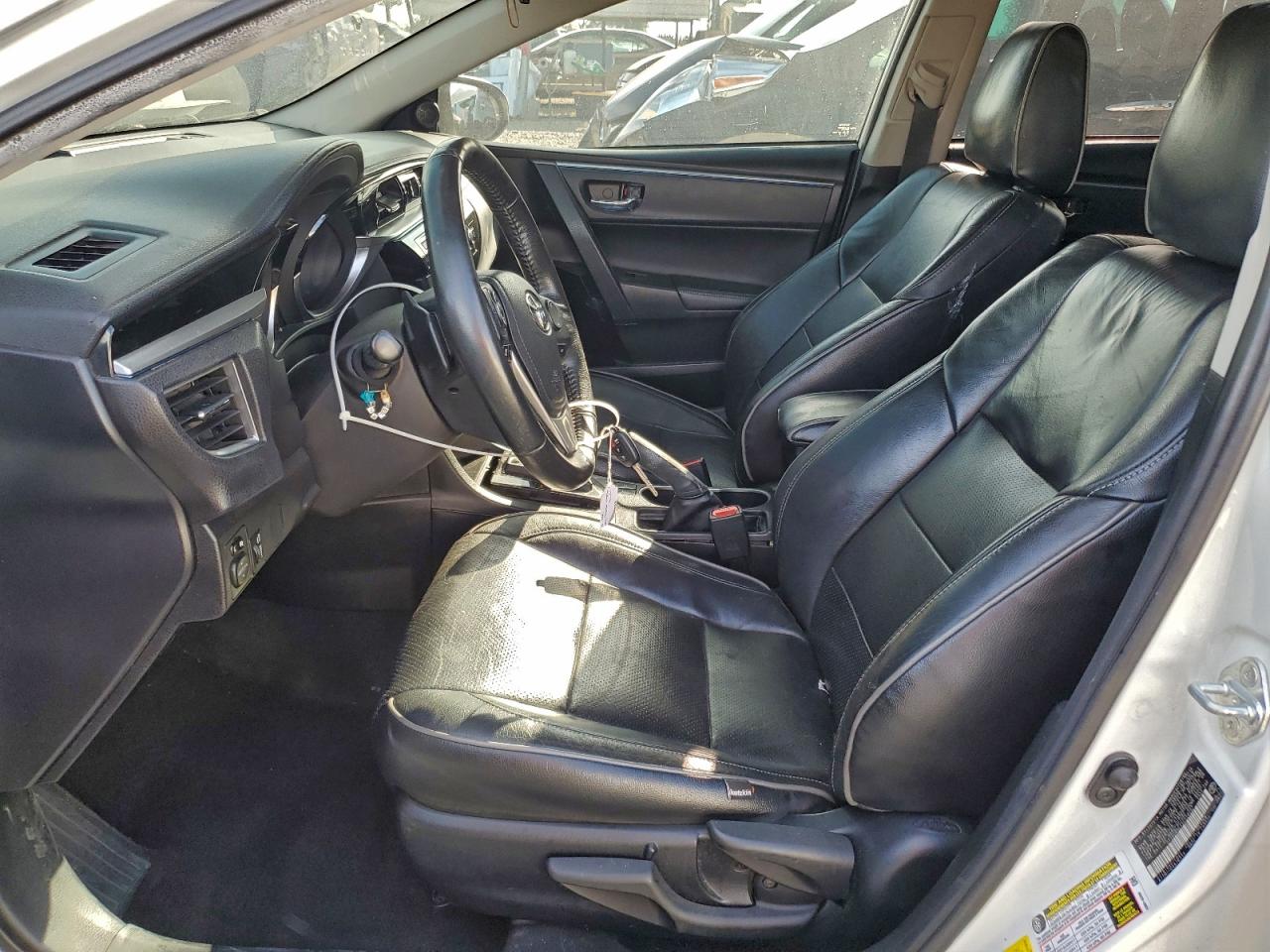 2016 TOYOTA COROLLA L photo 7