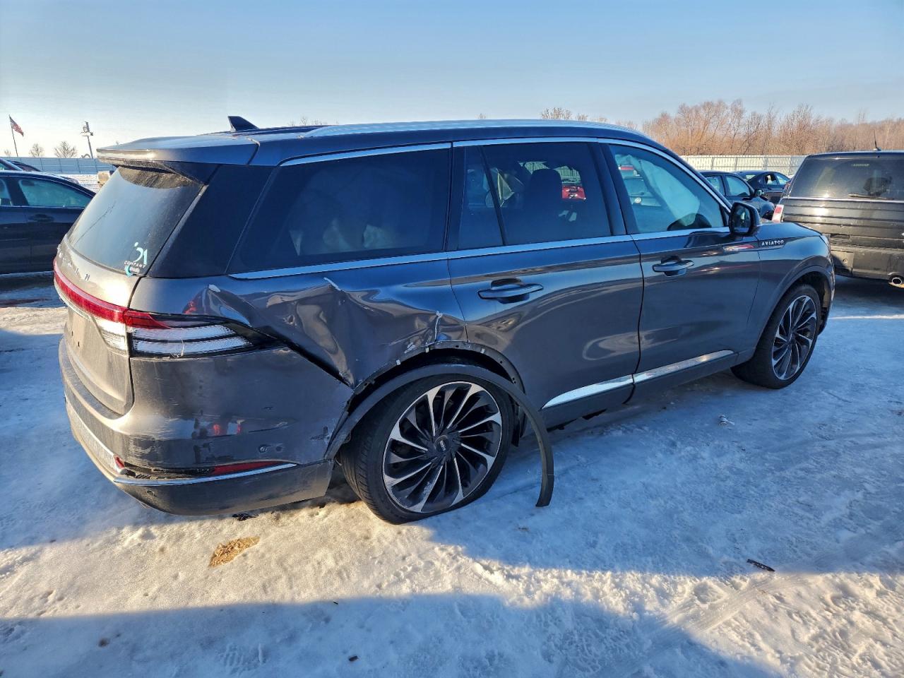2021 LINCOLN AVIATOR RESERVE photo 3