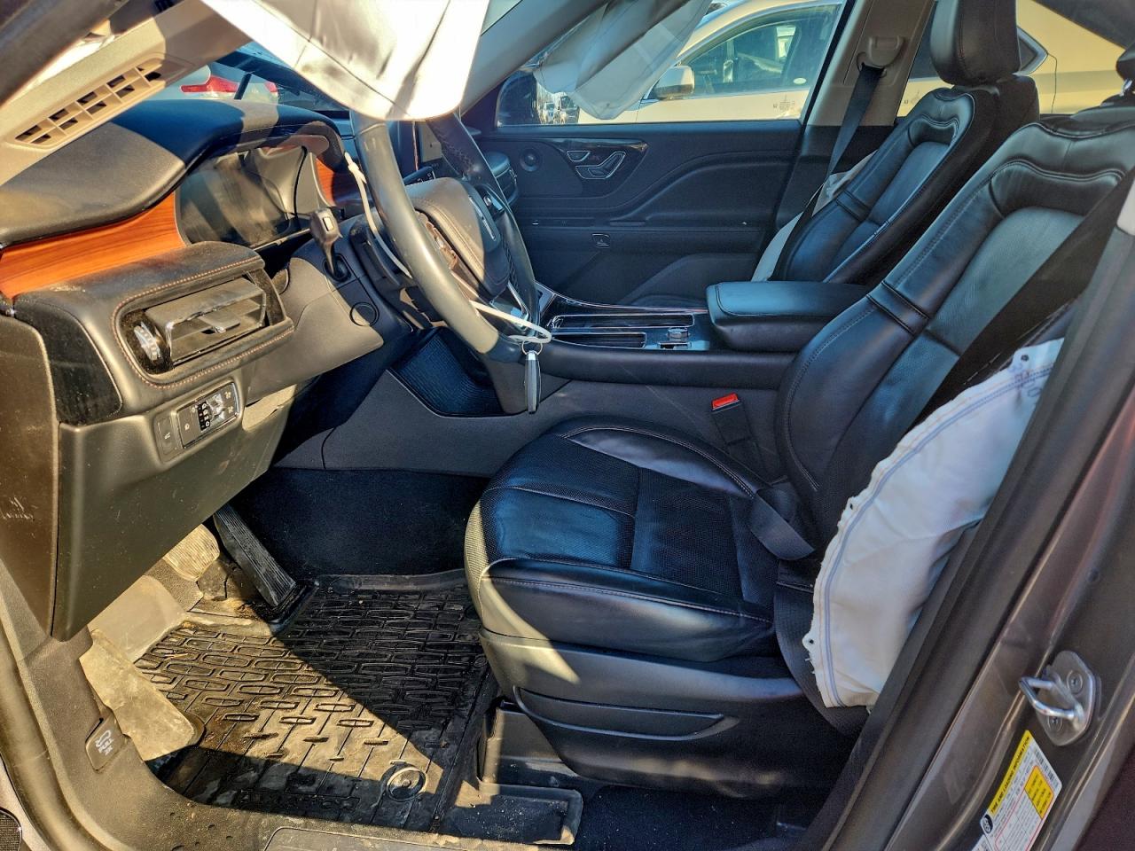 2021 LINCOLN AVIATOR RESERVE photo 7