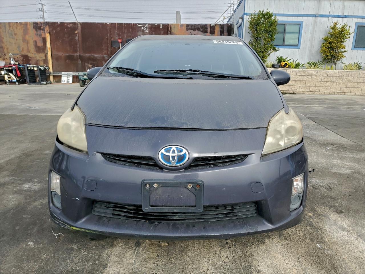 2010 TOYOTA PRIUS photo 9