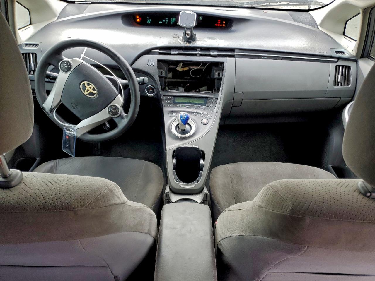 2010 TOYOTA PRIUS photo 15