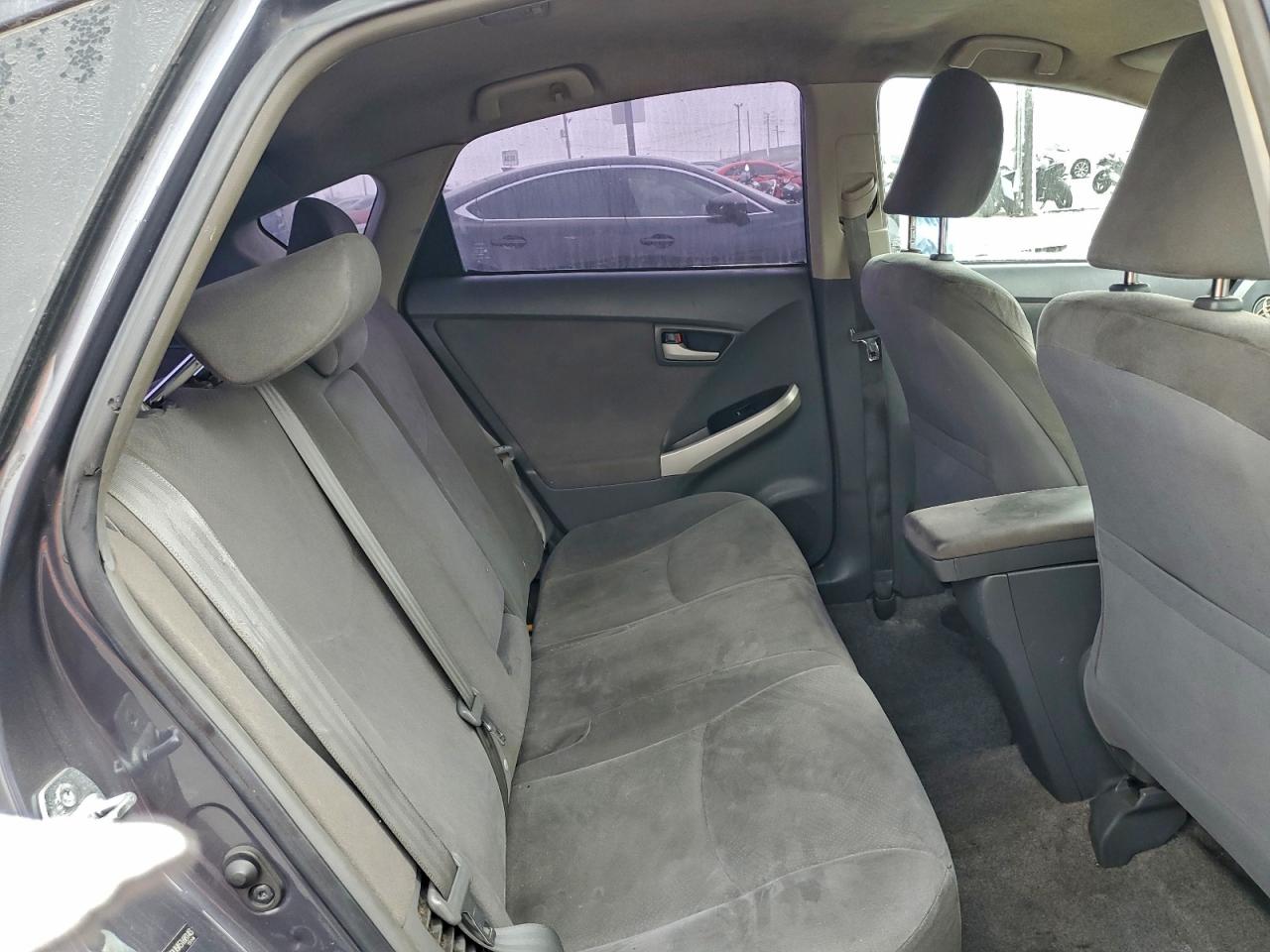 2010 TOYOTA PRIUS photo 19