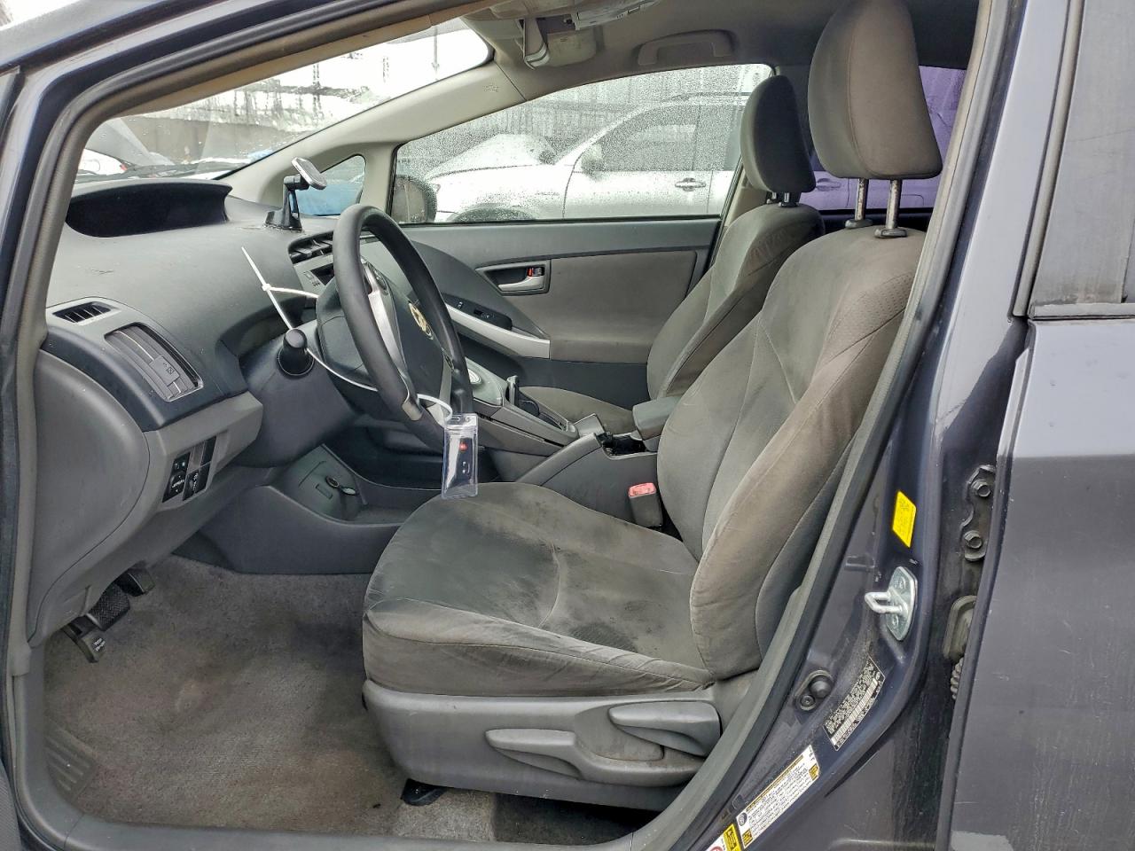 2010 TOYOTA PRIUS photo 13