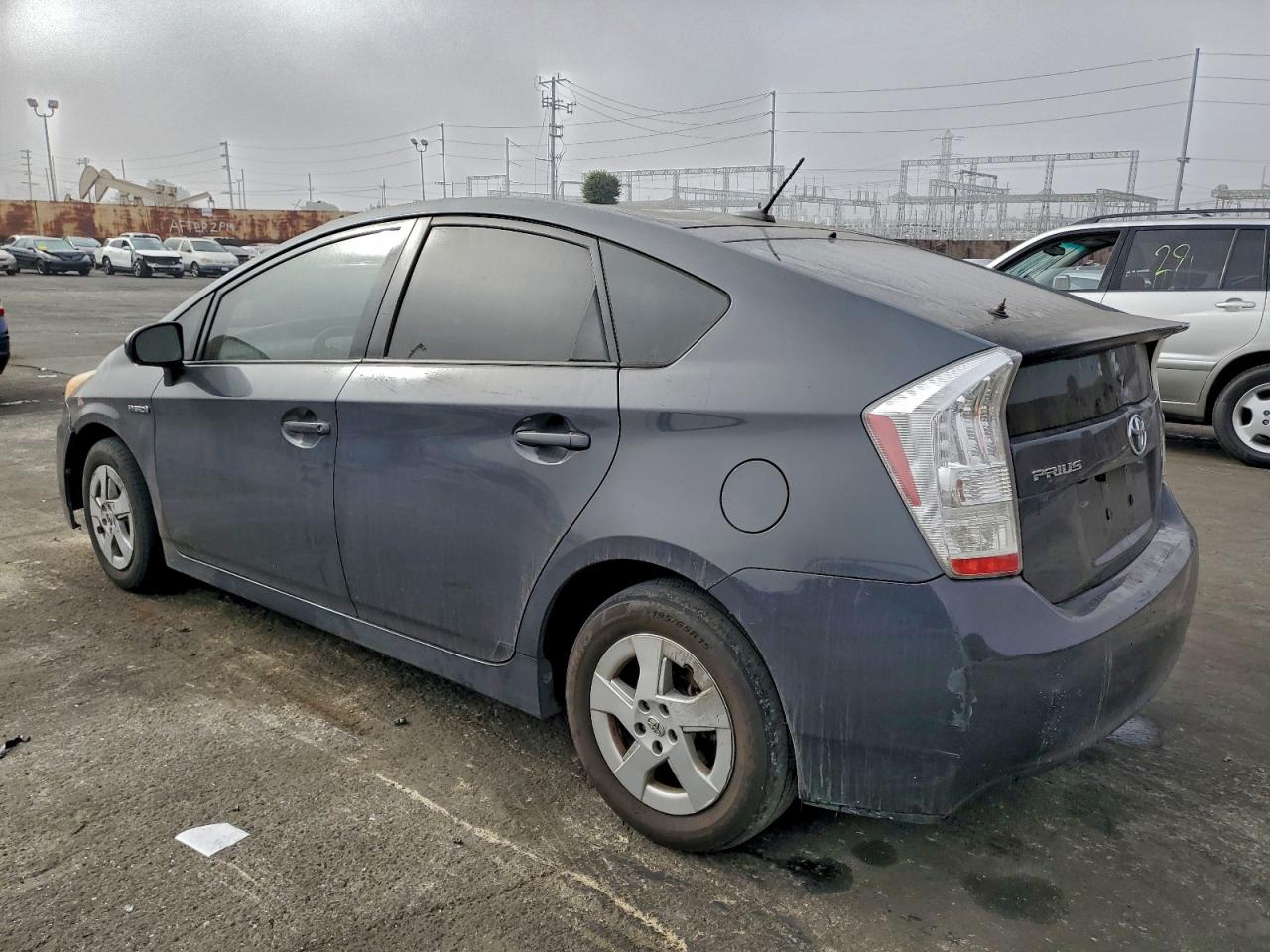 2010 TOYOTA PRIUS photo 3