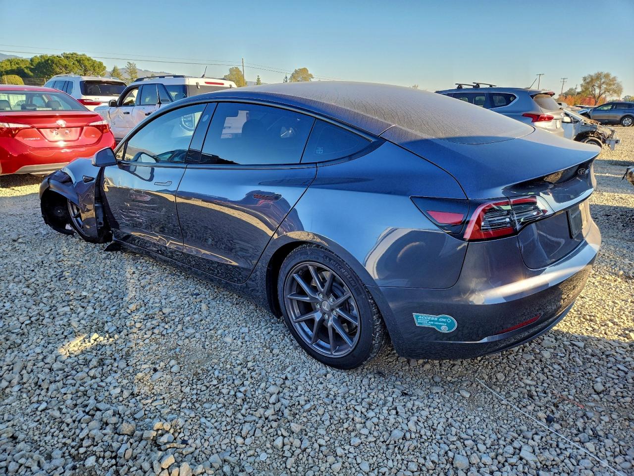 2023 TESLA MODEL 3 photo 2