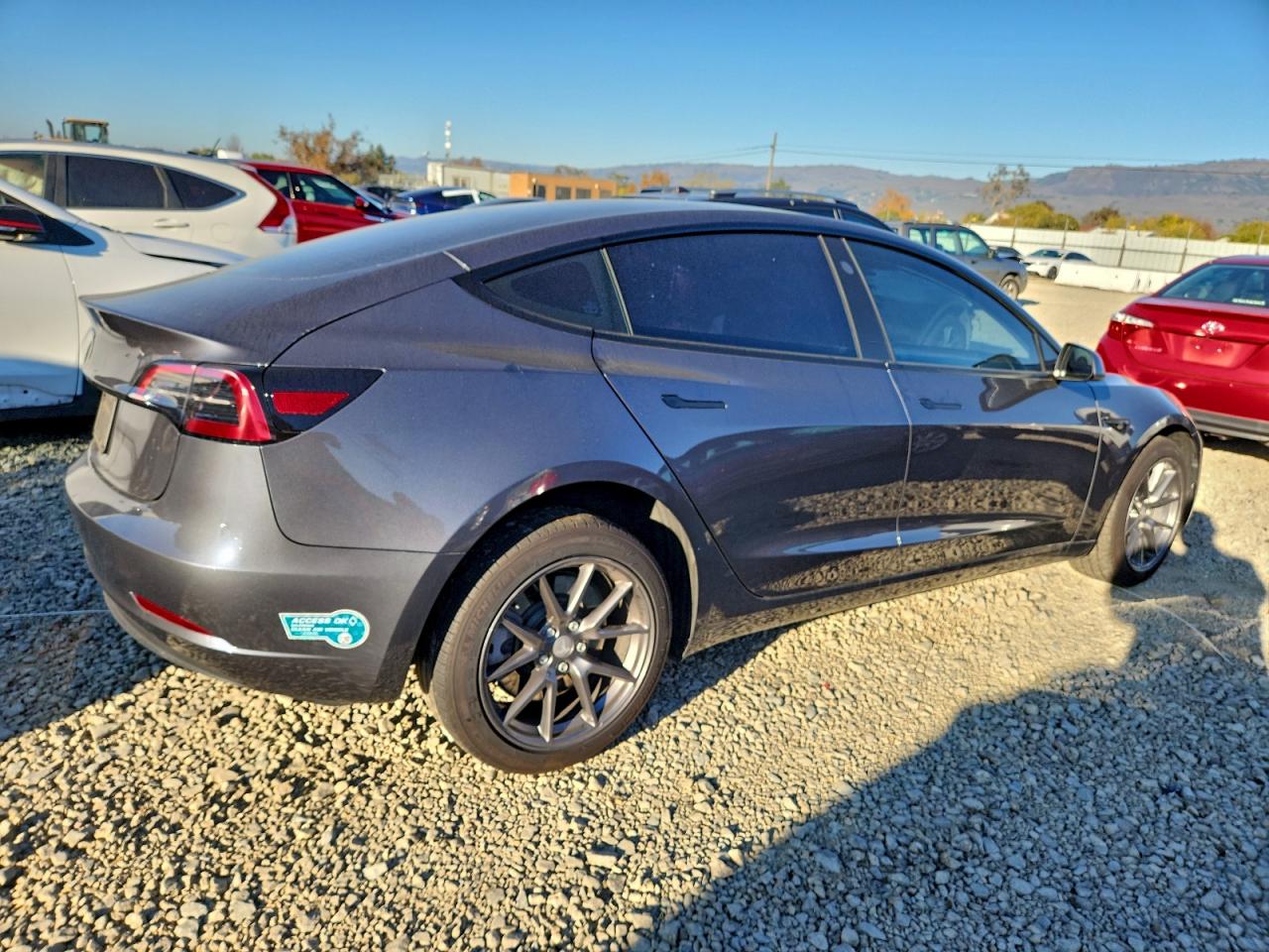2023 TESLA MODEL 3 photo 3