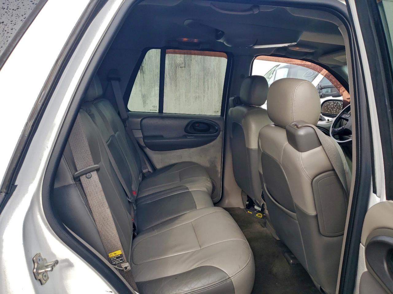 2004 CHEVROLET TRAILBLAZER LS photo 11