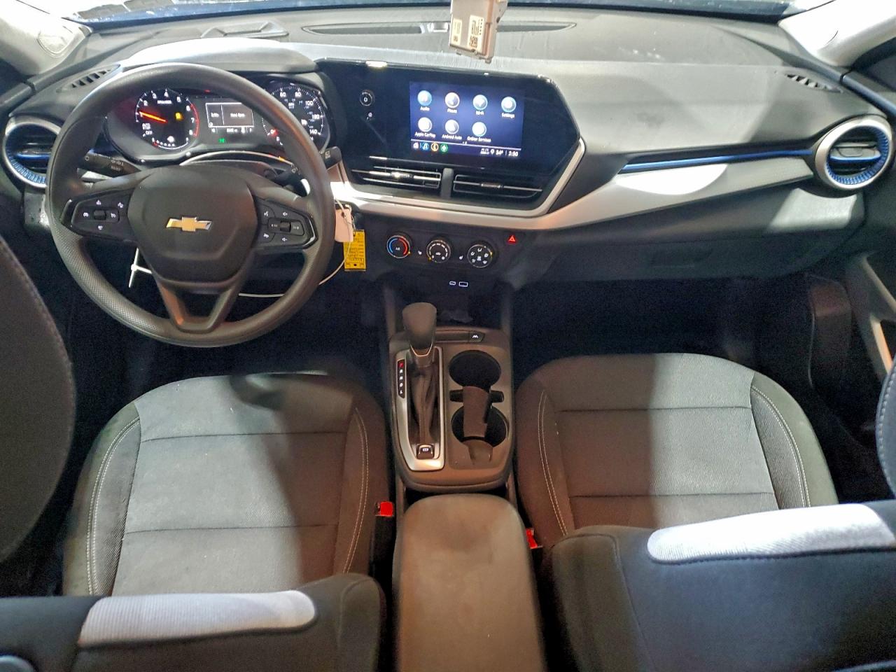 2025 CHEVROLET TRAX LS photo 8