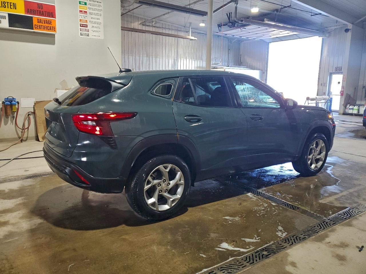 2025 CHEVROLET TRAX LS photo 3
