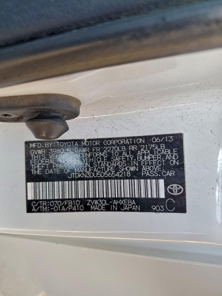 2013 TOYOTA PRIUS photo 12