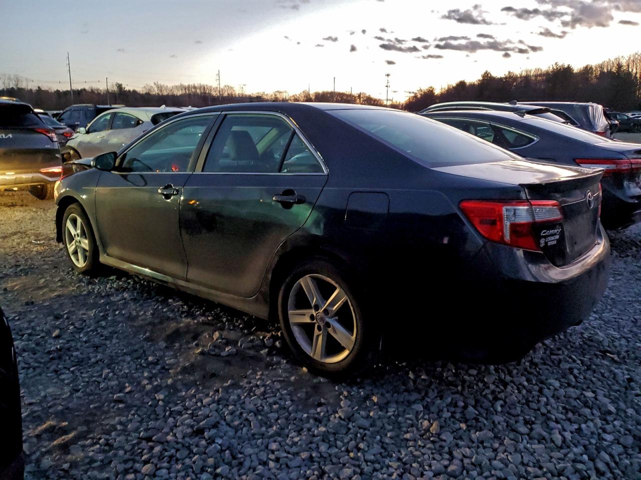 2013 TOYOTA CAMRY L photo 2