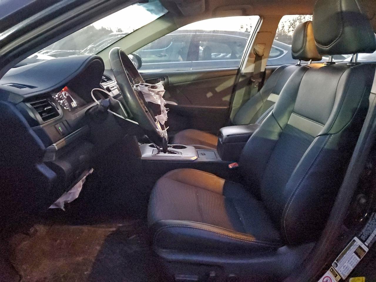 2013 TOYOTA CAMRY L photo 7