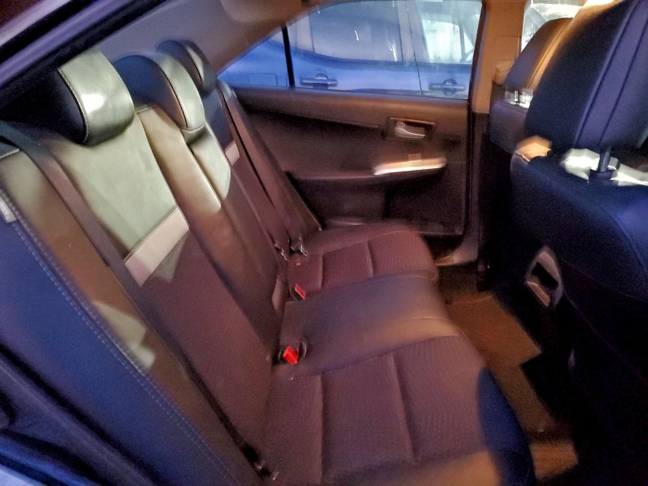 2013 TOYOTA CAMRY L photo 10