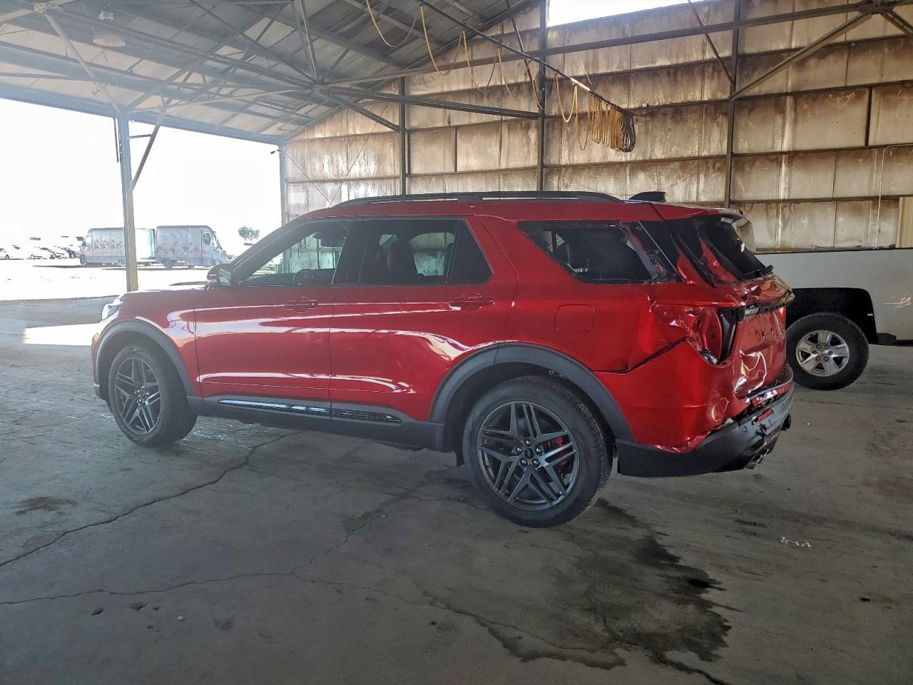 2025 FORD EXPLORER ST photo 2