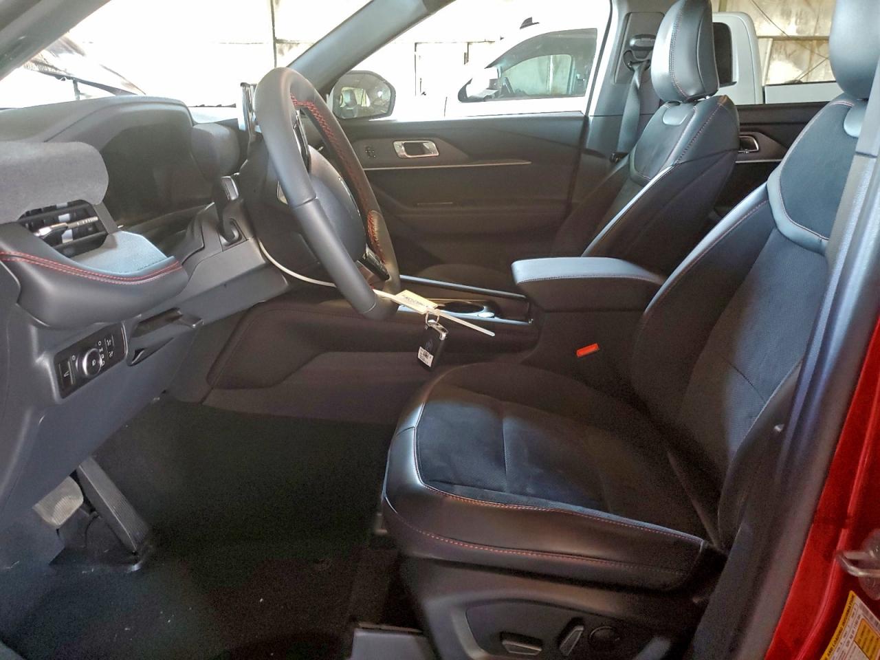 2025 FORD EXPLORER ST photo 7