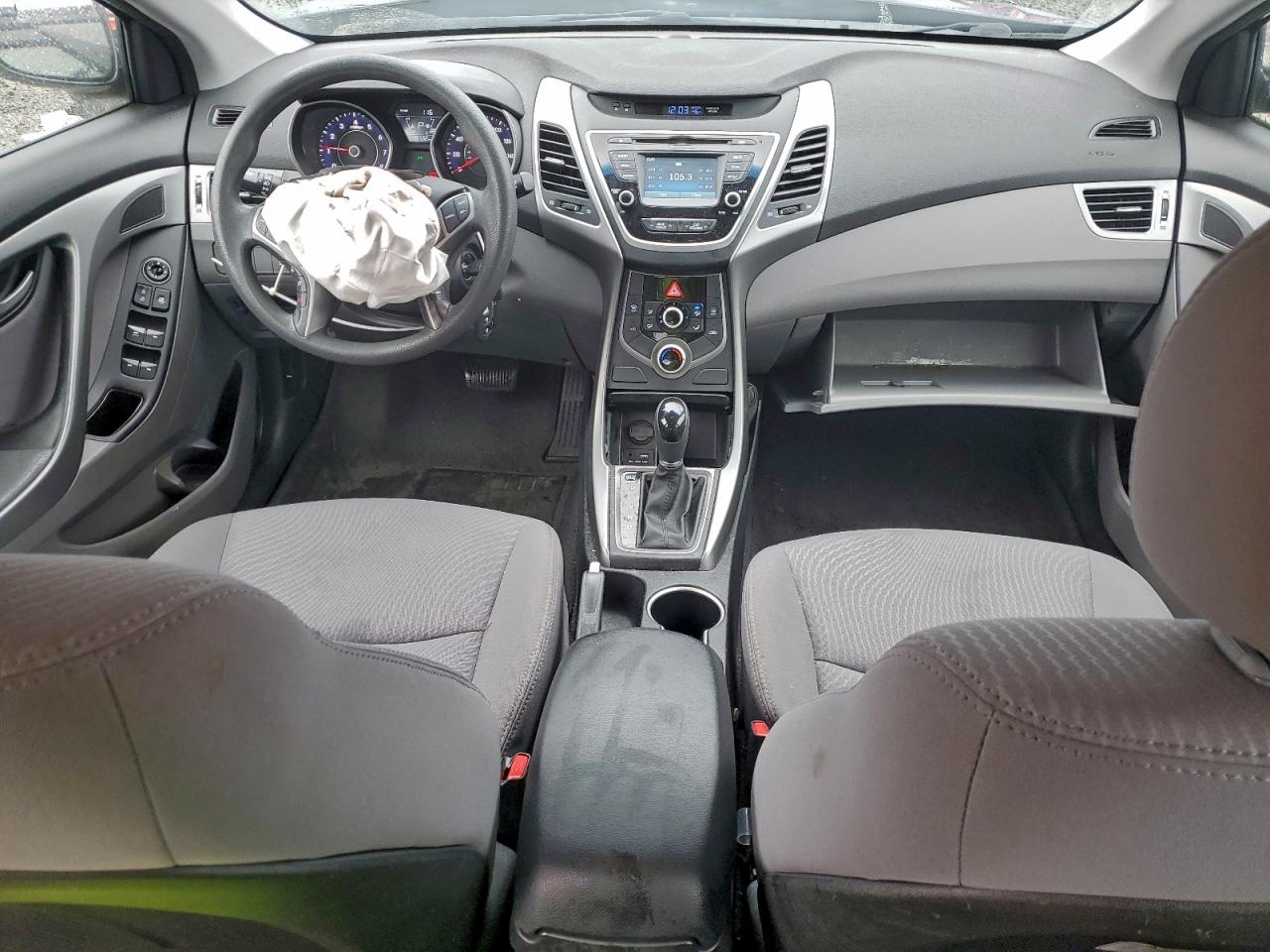 2015 HYUNDAI ELANTRA SE photo 8