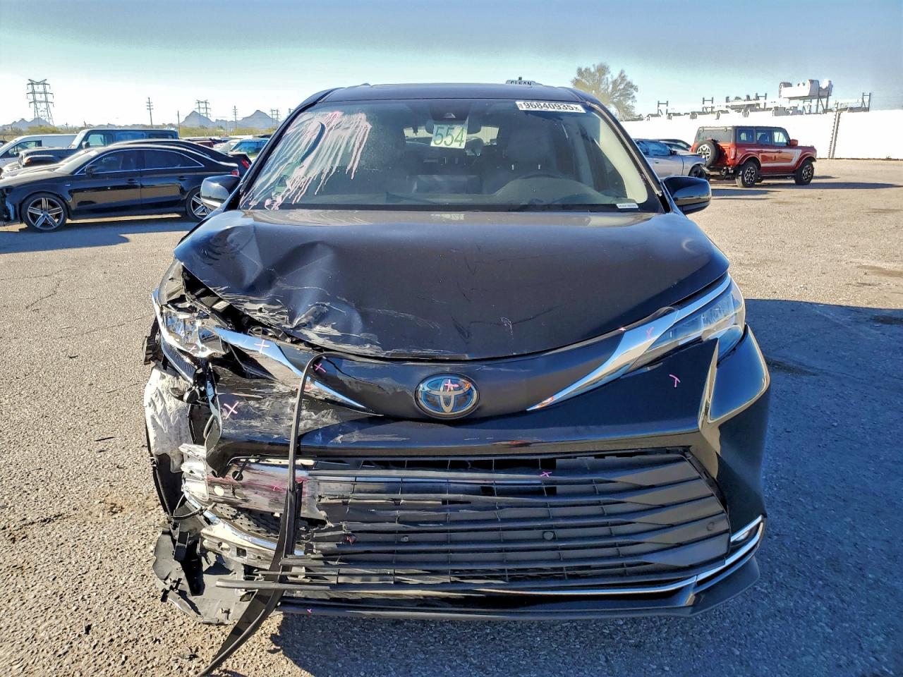2021 TOYOTA SIENNA XLE photo 5