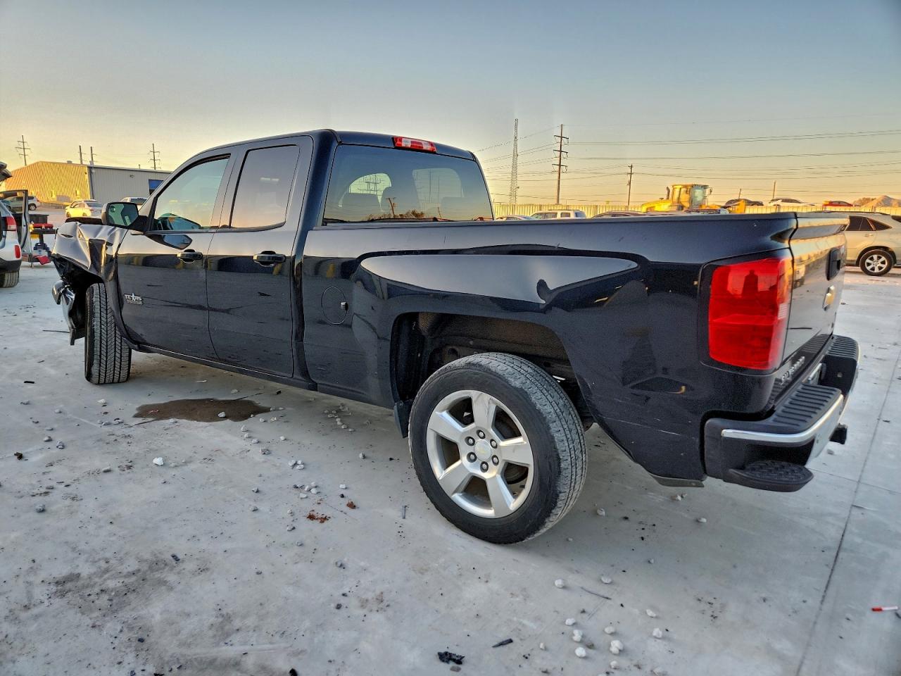 2014 CHEVROLET SILVERADO C1500 LT photo 2