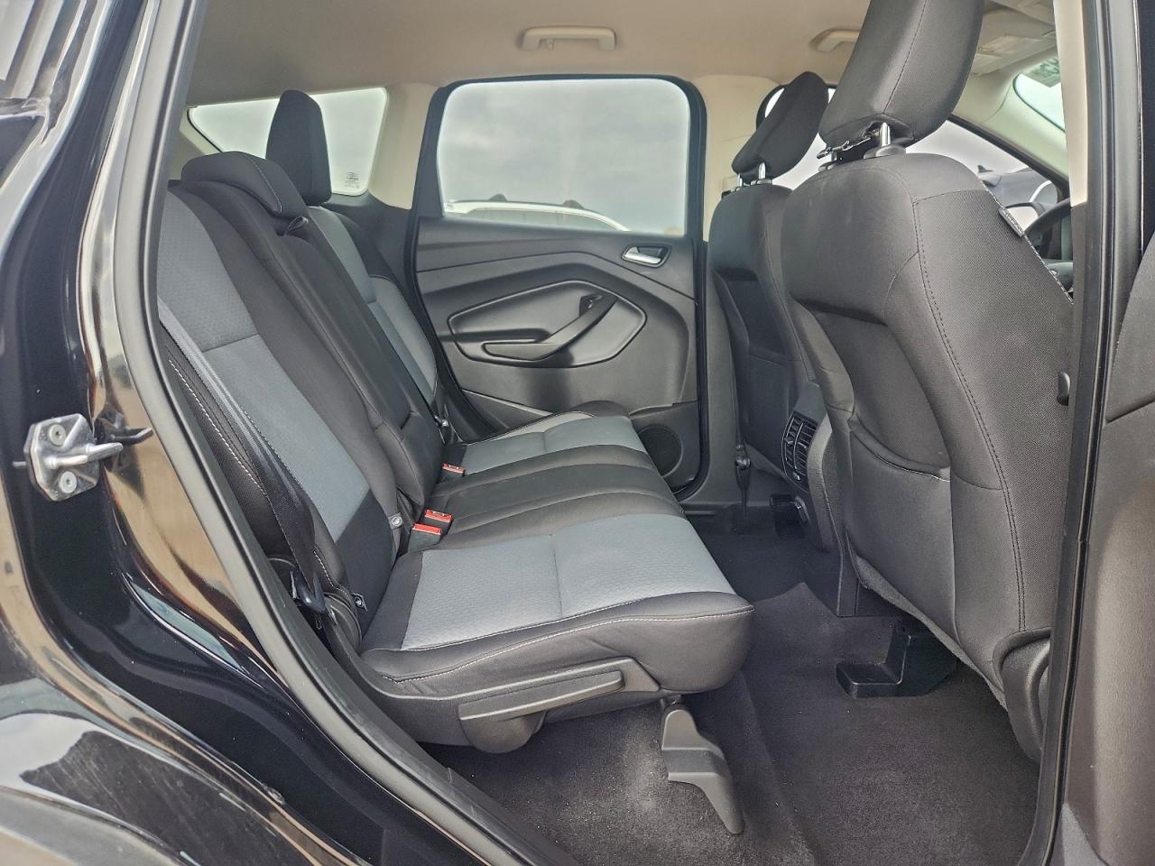 2018 FORD ESCAPE SE photo 11