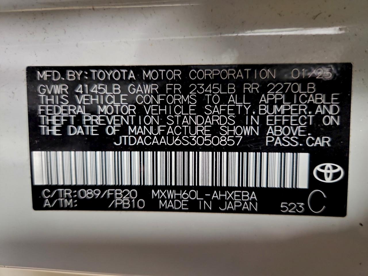 2025 TOYOTA PRIUS LE photo 12