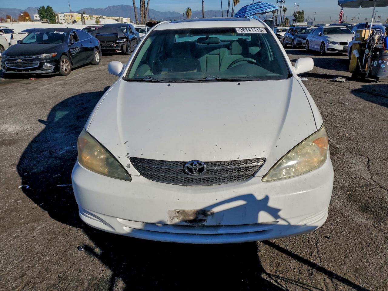 2004 TOYOTA CAMRY LE photo 5