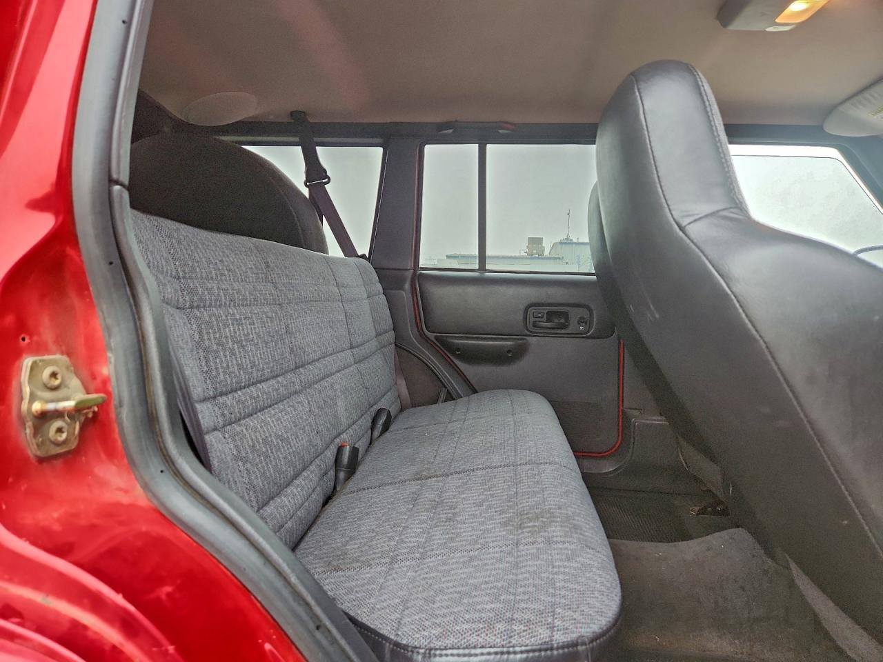 2001 JEEP CHEROKEE SPORT photo 10