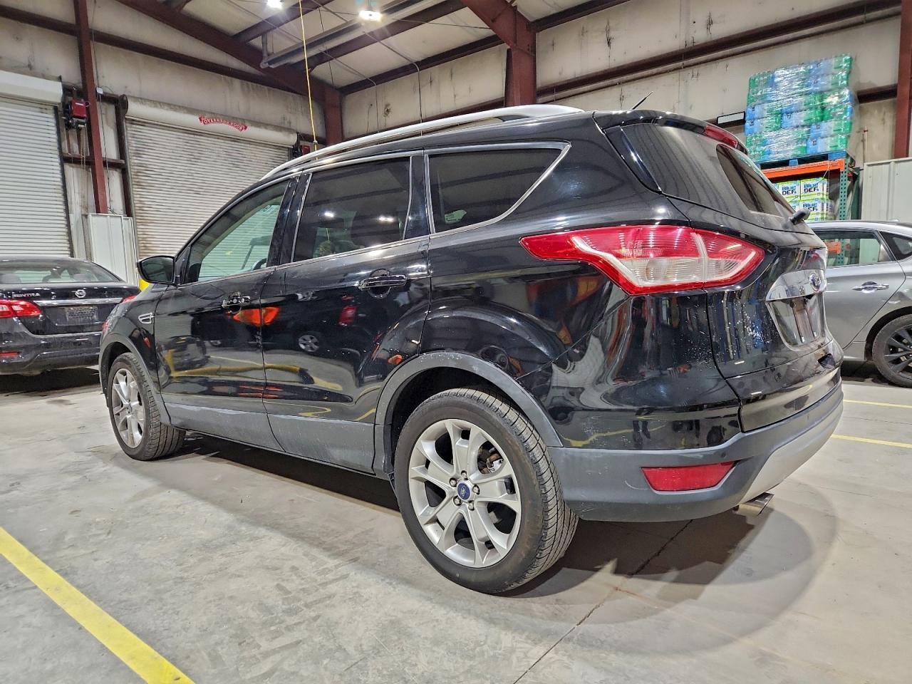 2016 FORD ESCAPE TITANIUM photo 2