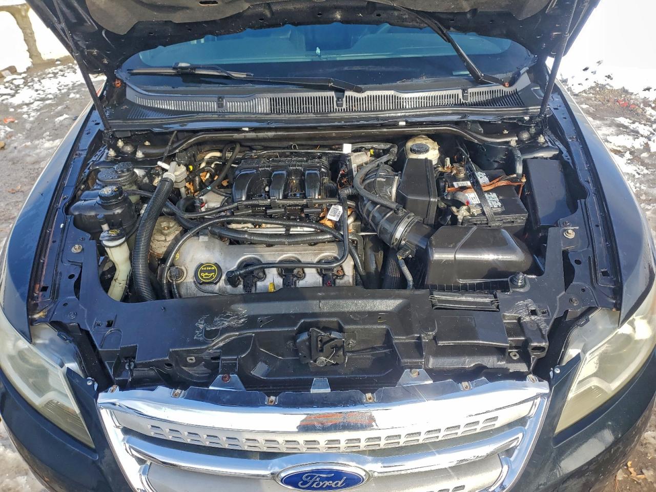 2010 FORD TAURUS SEL photo 11